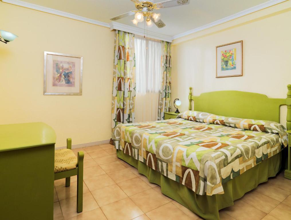 Aparthotel Paradise Court