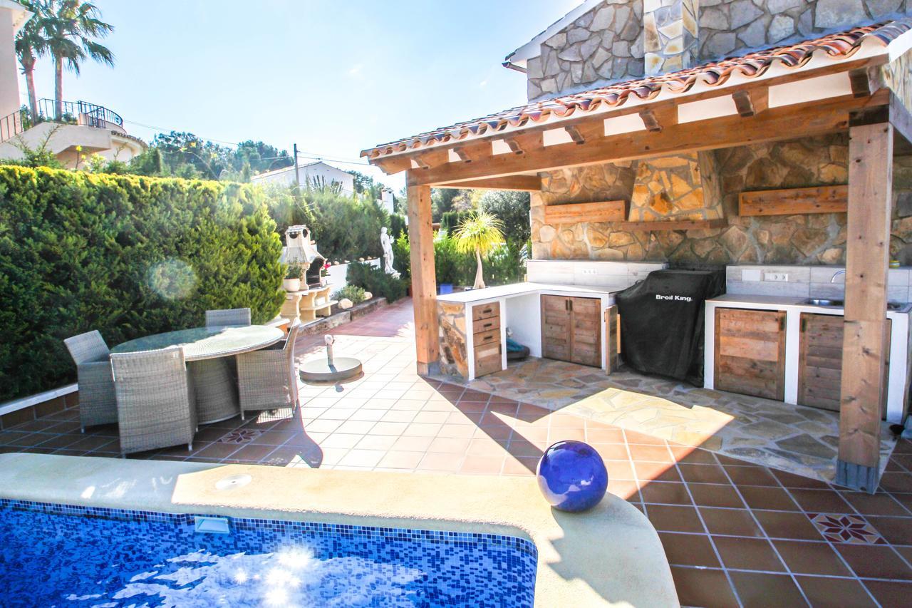Susi - With Private Swimming Pool In