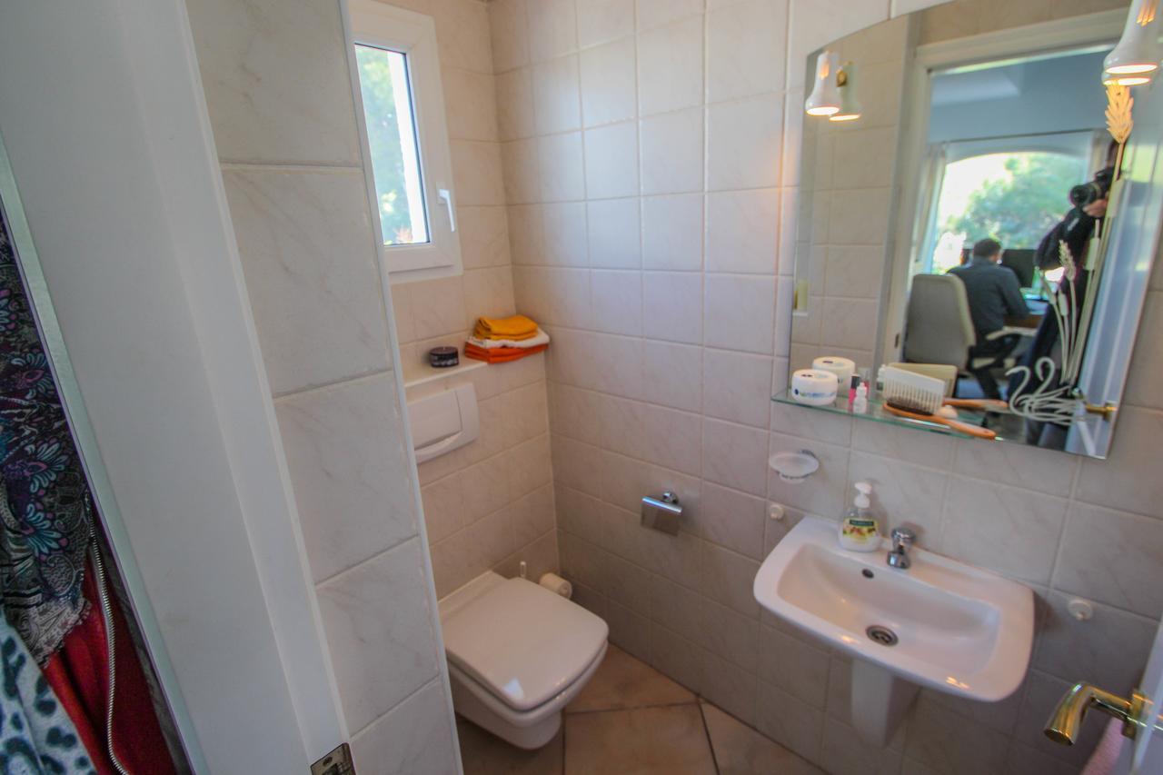 Susi - With Private Swimming Pool In Villa *