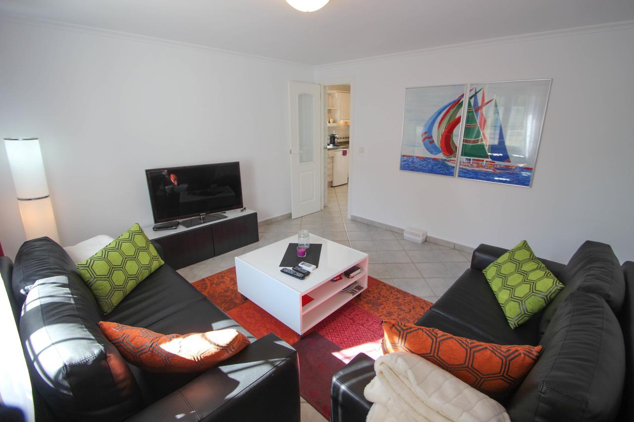 Susi - With Private Swimming Pool In Villa Moraira