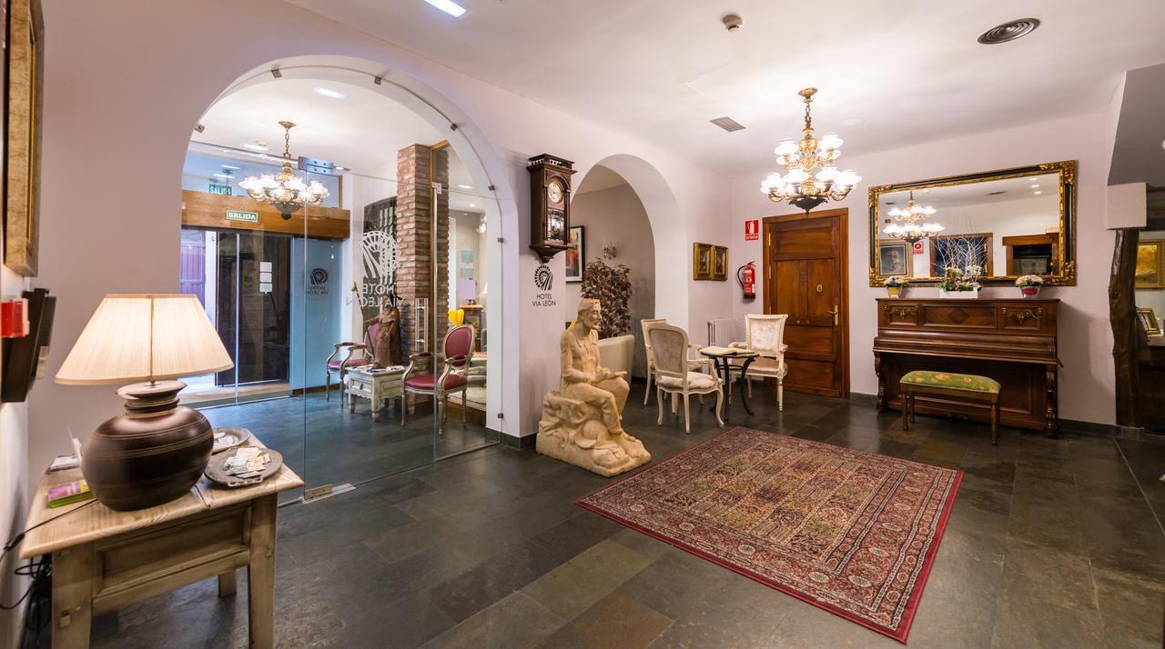 Hotel Alda Via Leon