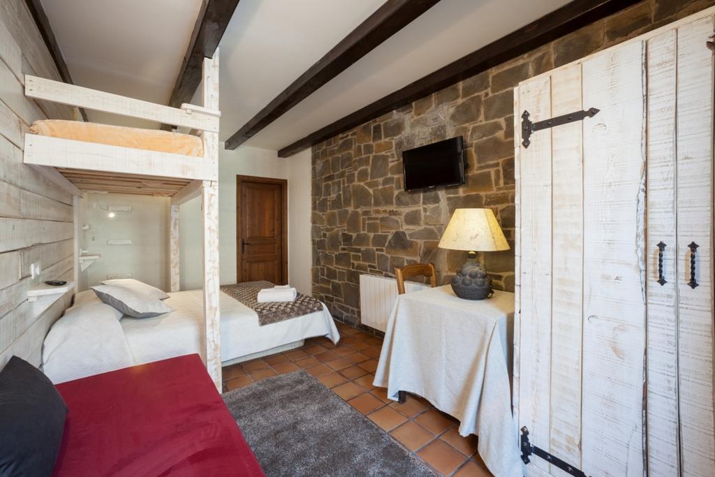 Boi Romanic Hostal
