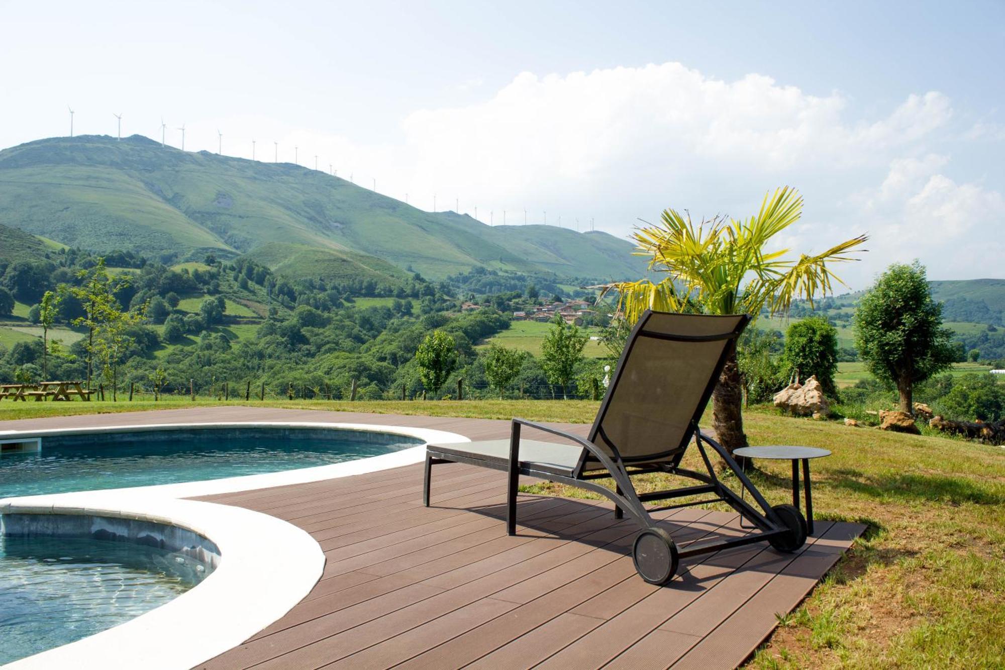Hotel La De Rus 3*