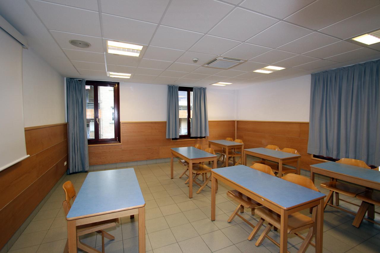 Trinkete Etxea Hostel *