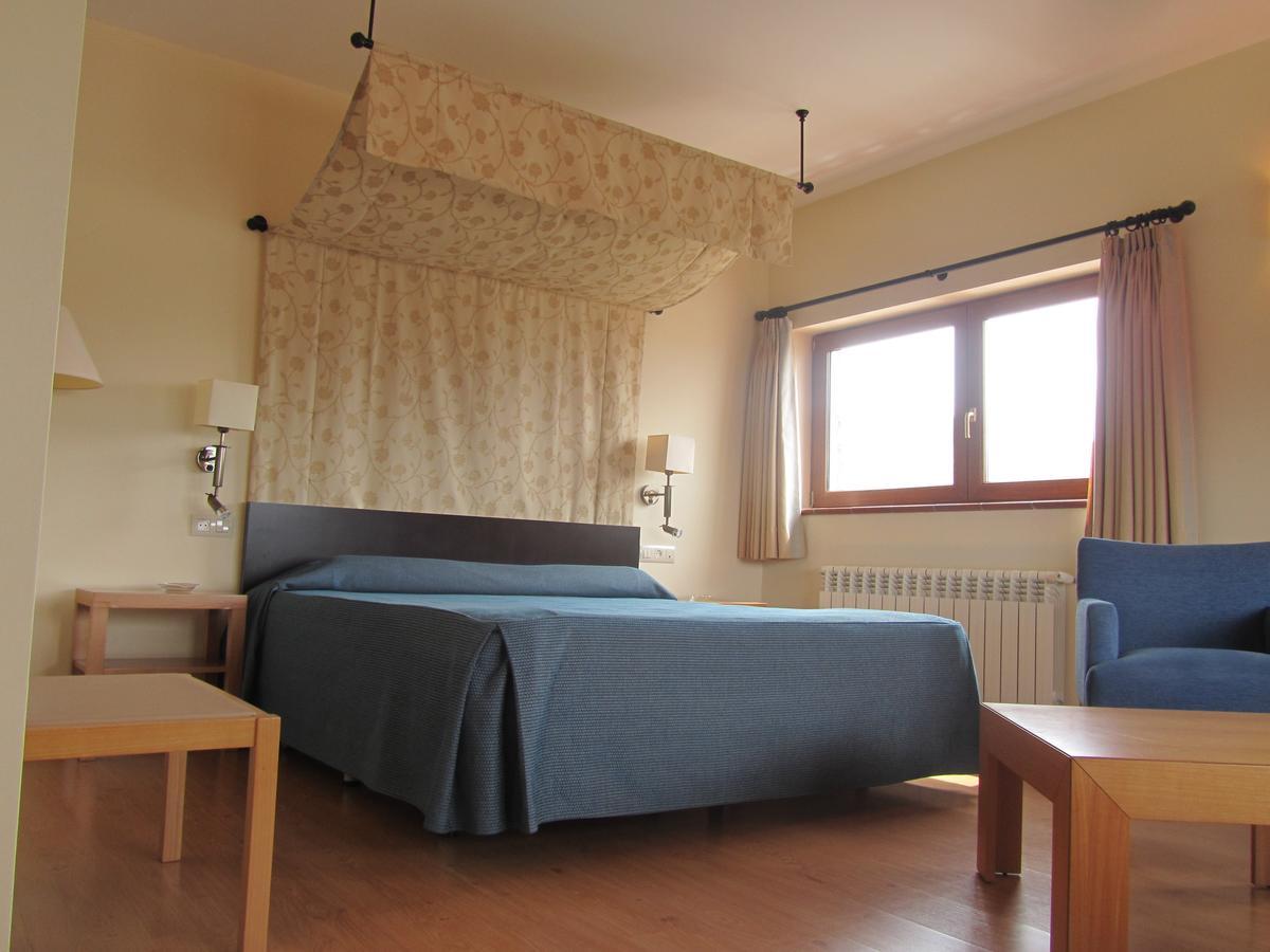 Hotel Galayos 2*