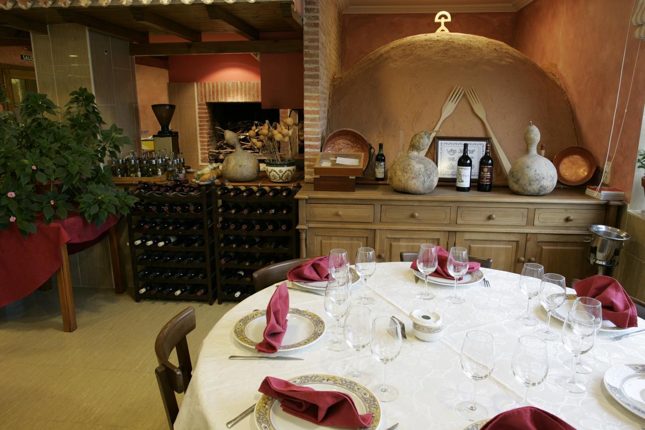 Galayos Hotel