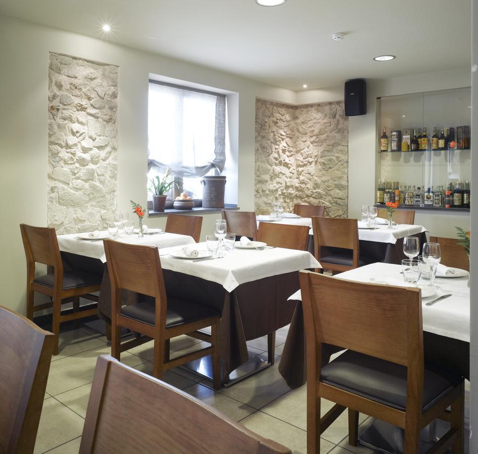 Venta Banos Hotel