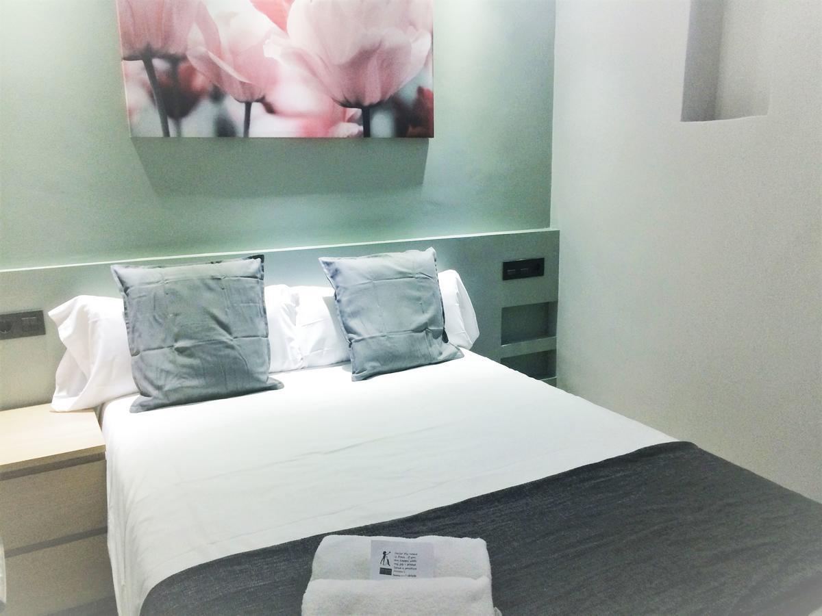 Barcelona Fifteen Central Aparthotel Aparthotel 2*
