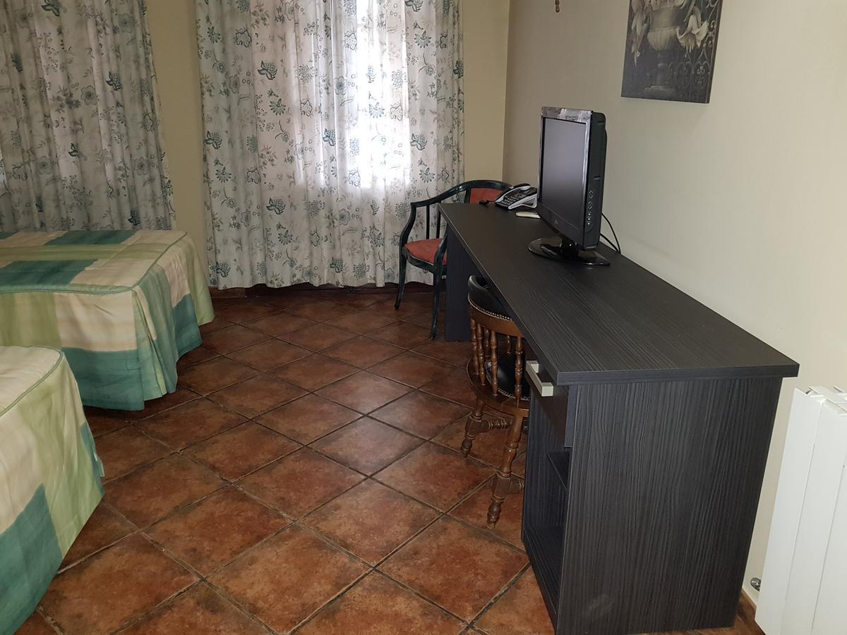 Rey Sancho Iv Hotel
