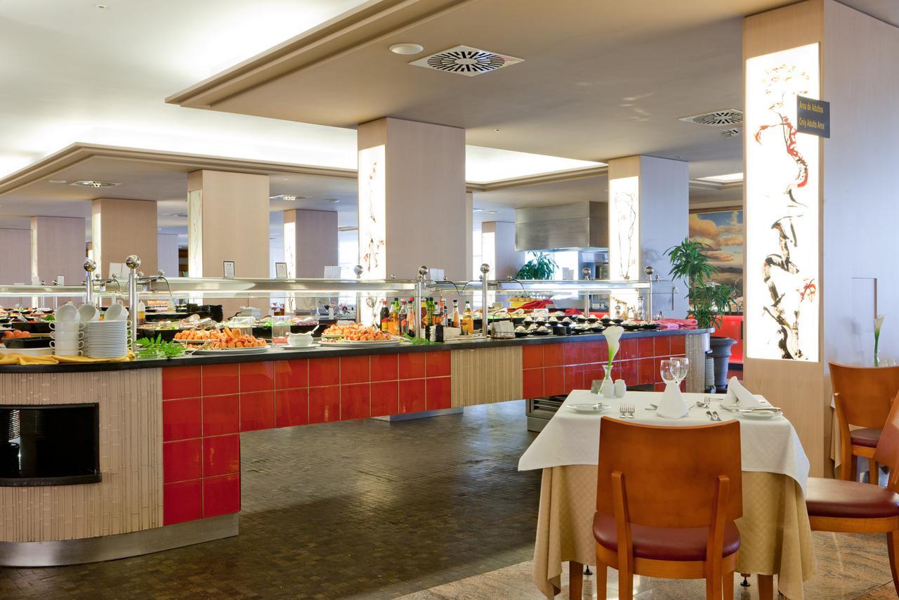 Adrián Roca Nivaria Hotel 5*