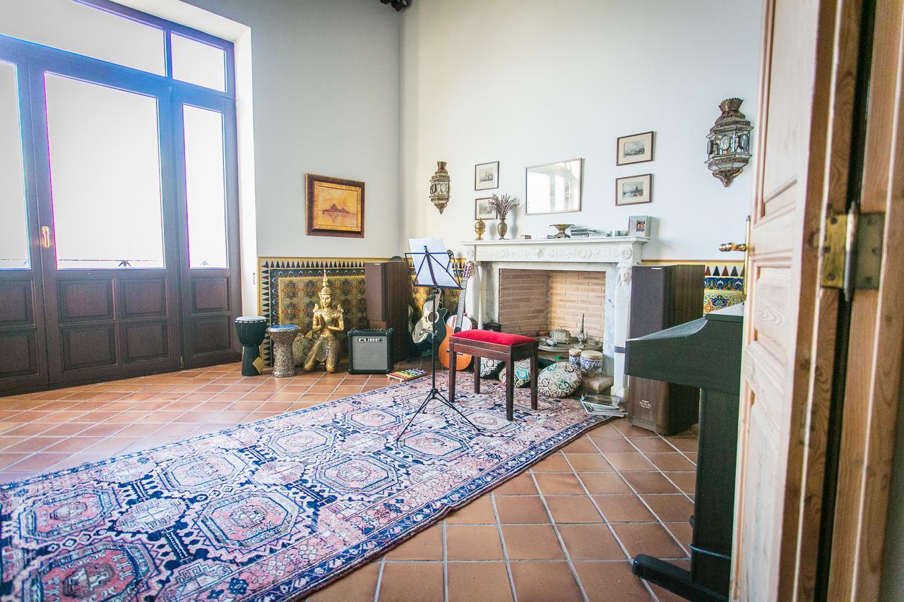 La Duquesa Guest house