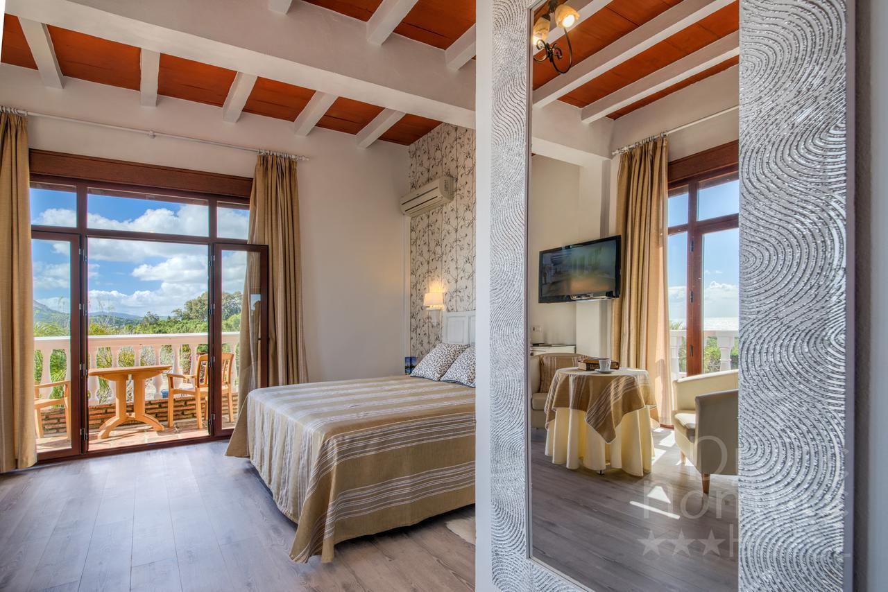 Dulce Nombre Hotel