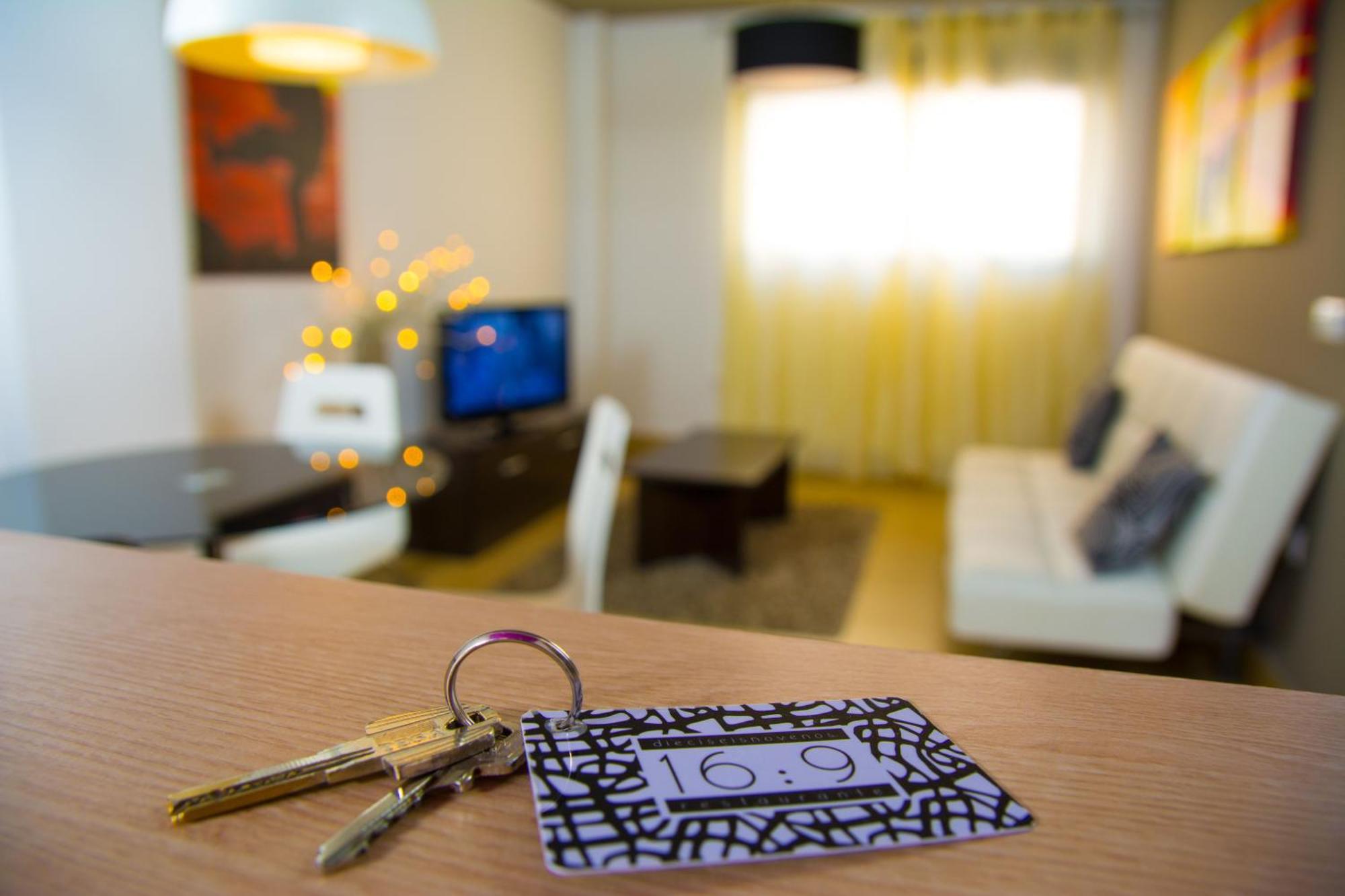 16:9 Playa Apartamento Almería
