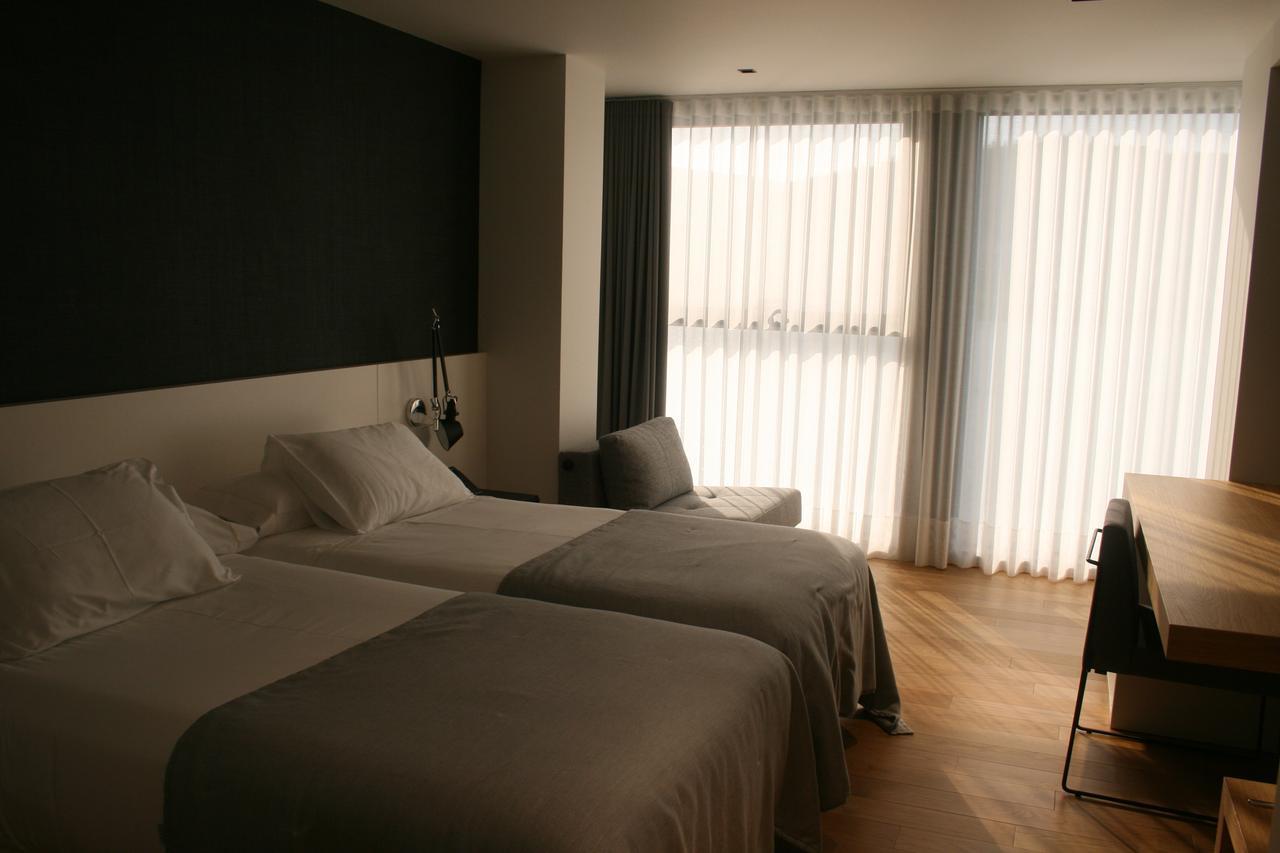 Hotel U