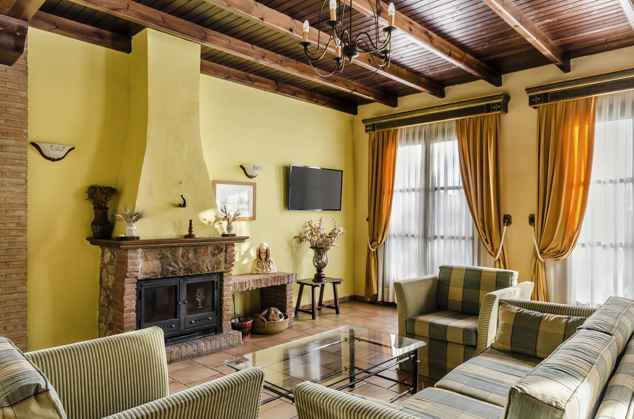 Rural Nogales 4*