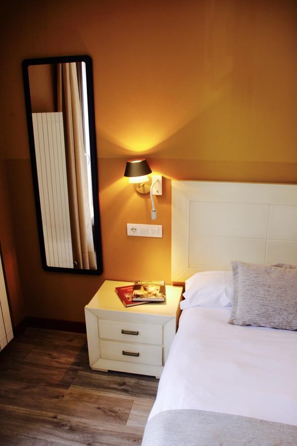 Aparthotel Tres Quinones 3*
