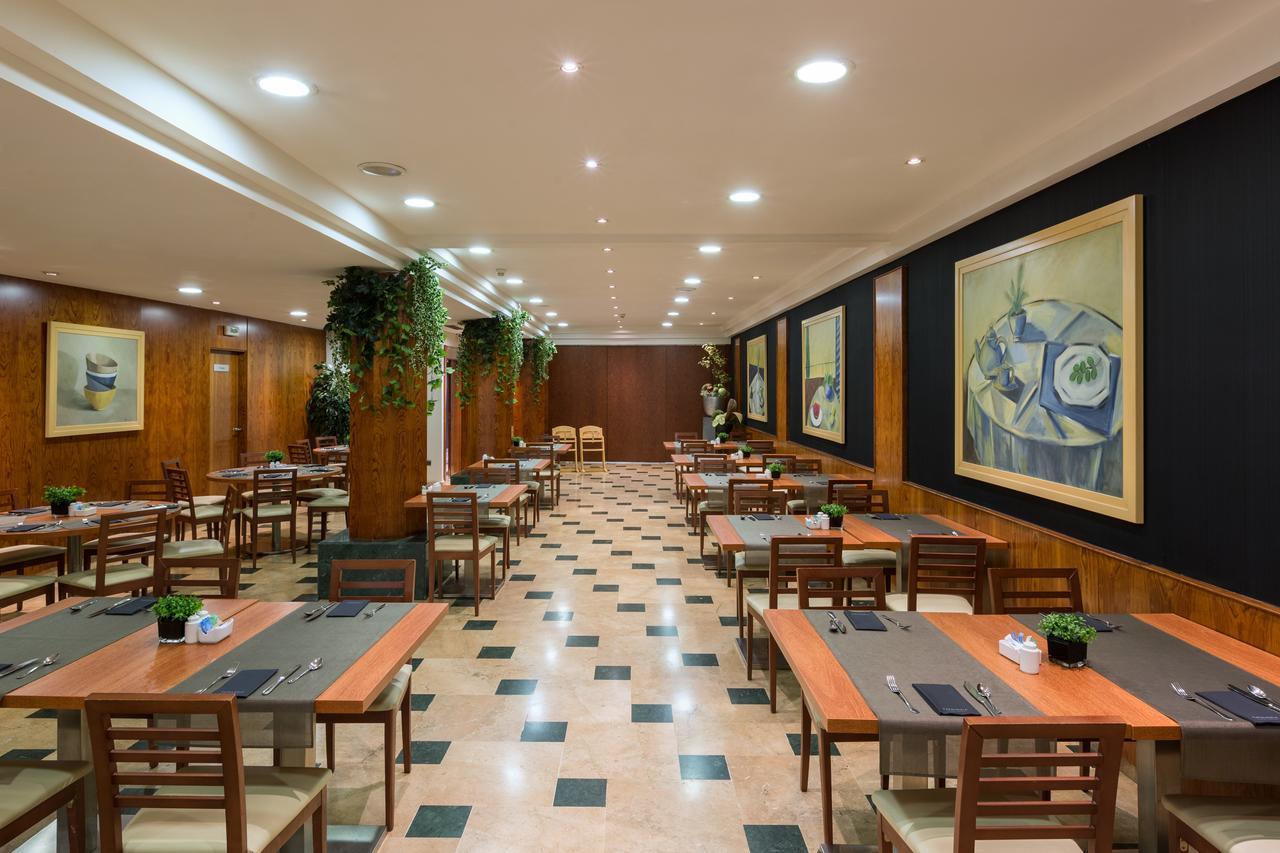 Catalonia Plaza Mayor 4*