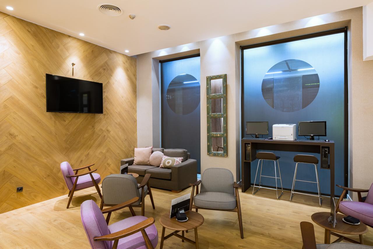 Hotel Catalonia Plaza Mayor 4*
