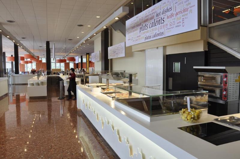 Cel.les Abat Marcet Hotel Monserrat