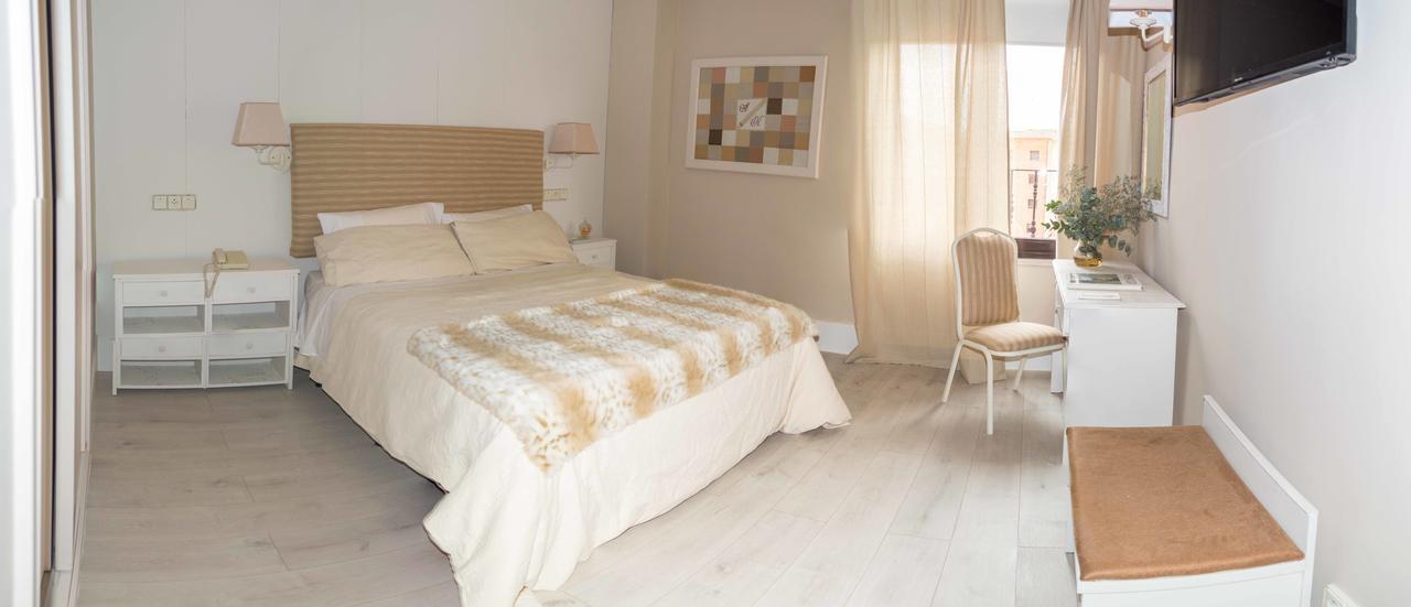 Ares Hotel
