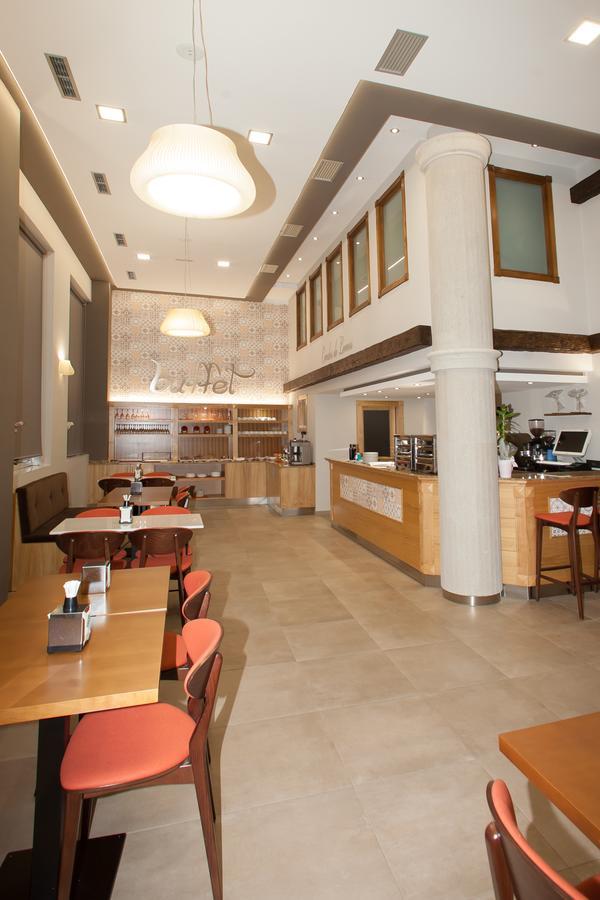 Hotel Condes De Lemos España 2*