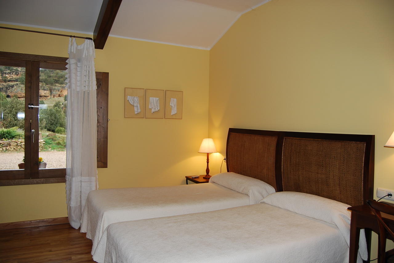Del Al Amarillo Hotel Penasrubias de Piron