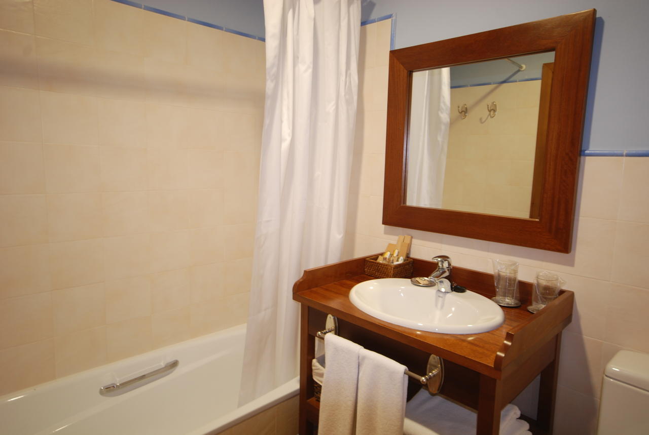 Hotel Del Al Amarillo Penasrubias de Piron
