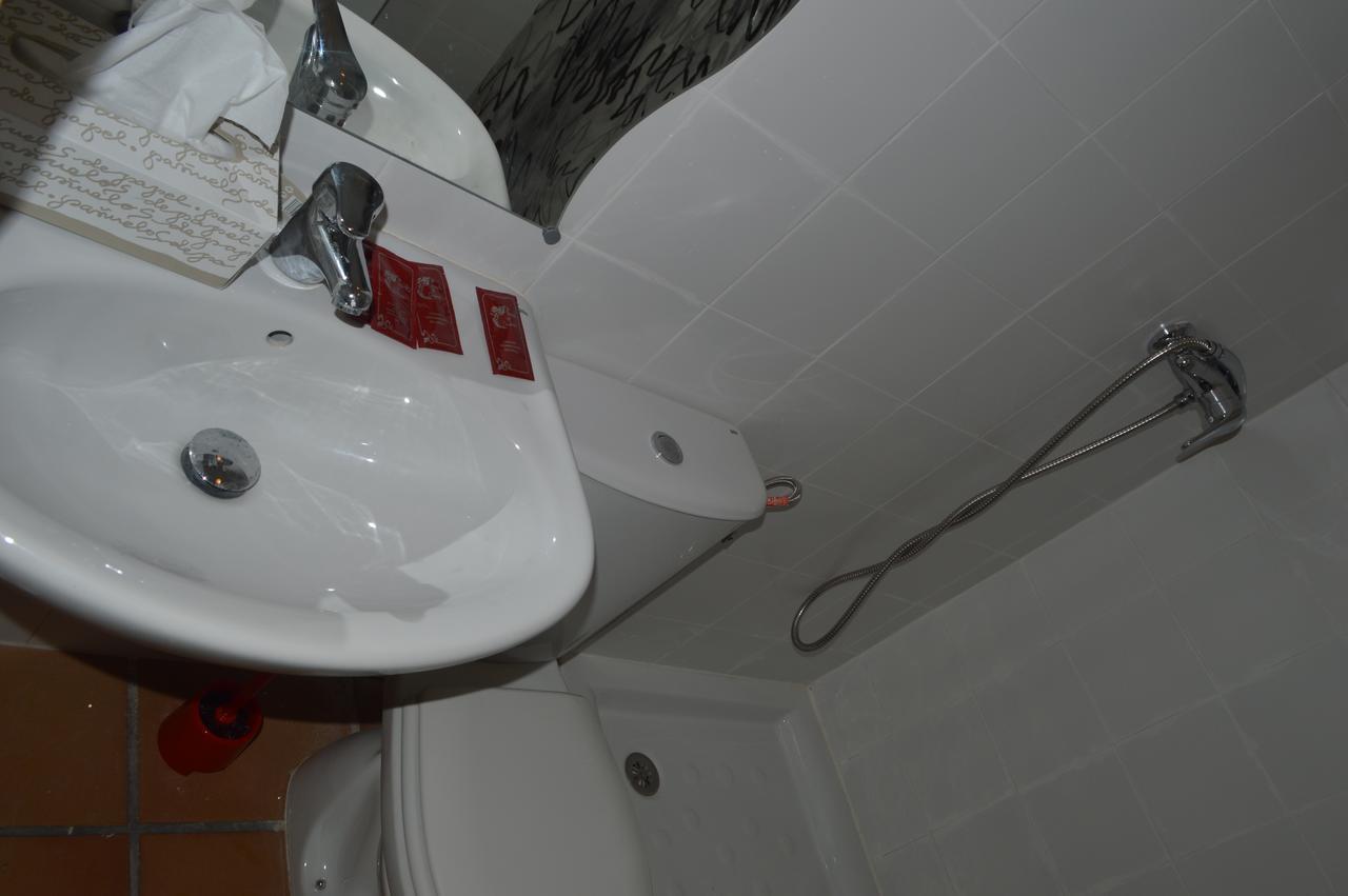 Hostal De