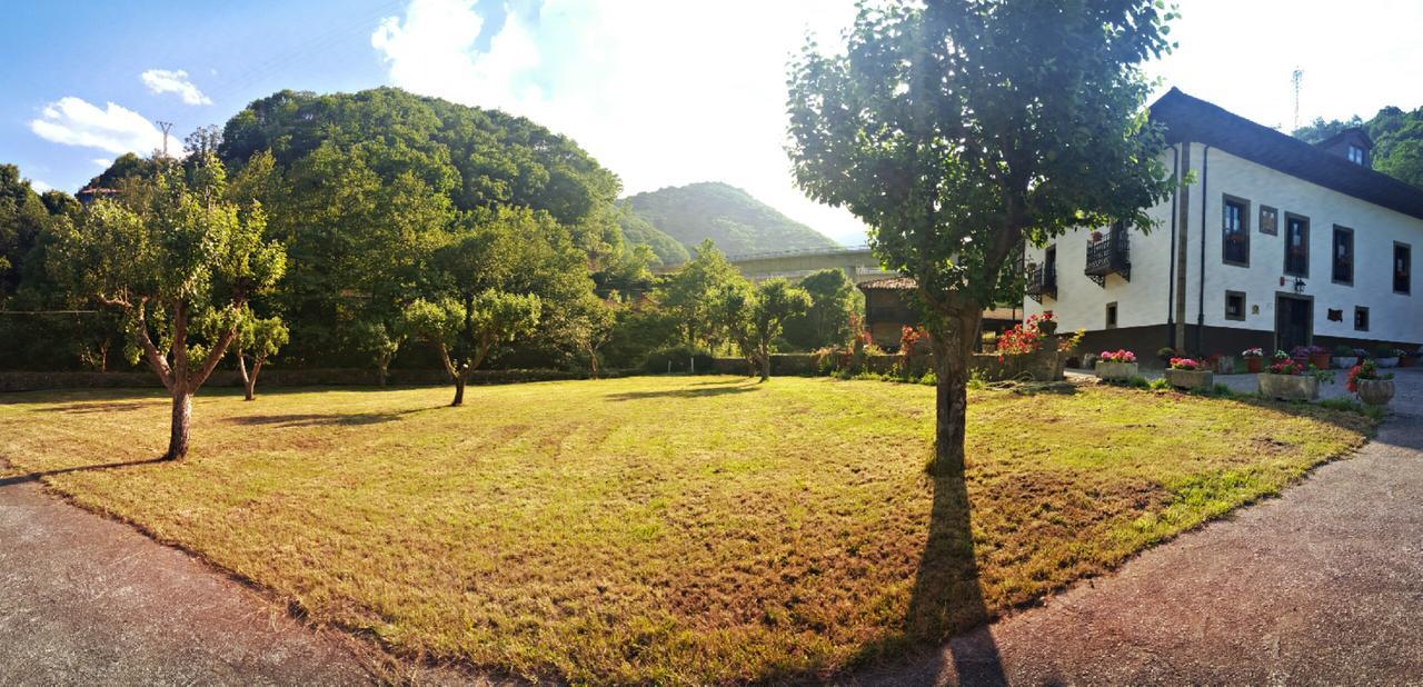 Rural Palacio De Galceran Sotiello
