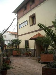 Paratene Ostatu Guest house Erandio