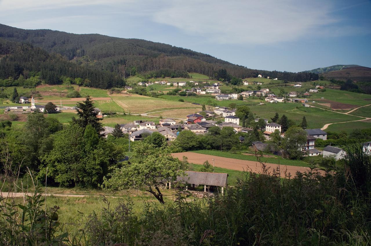 Country house Casa De Aldea Vache Naraval