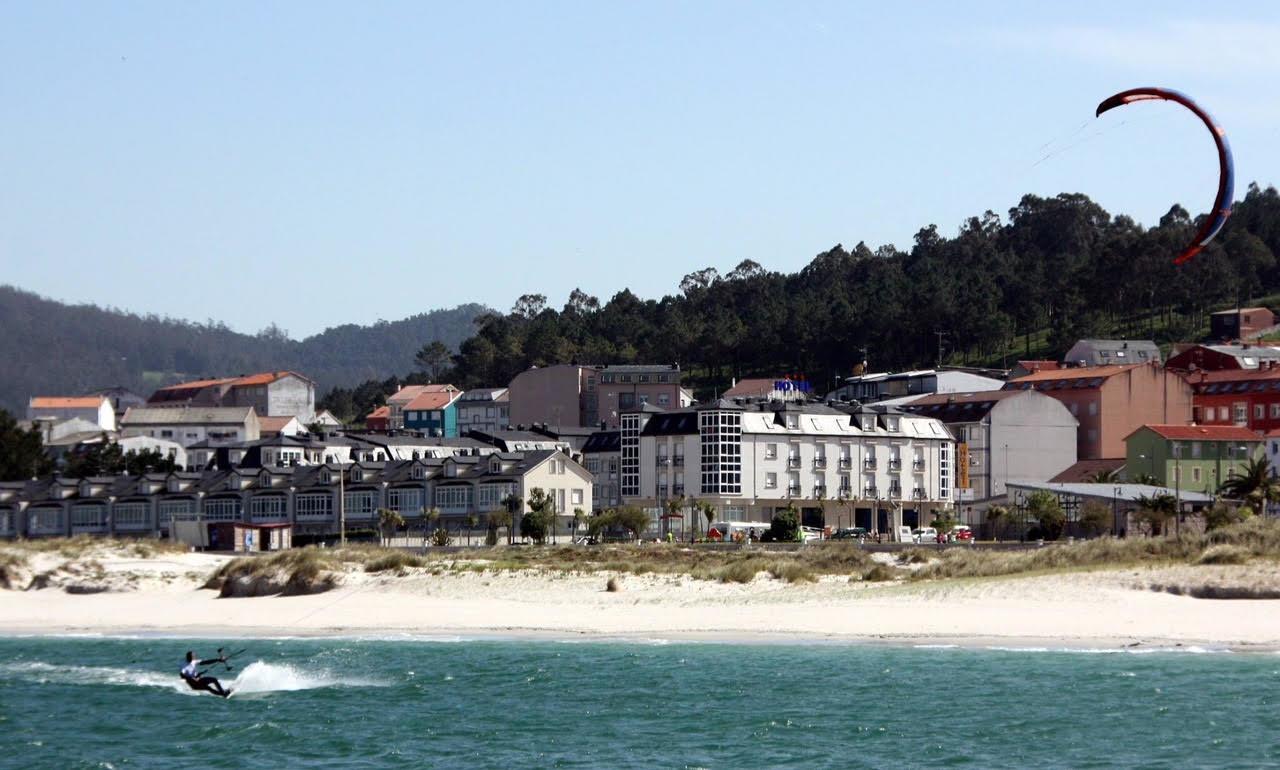 Playa De 3*