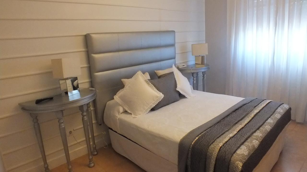 El Pomar Guest house Novales