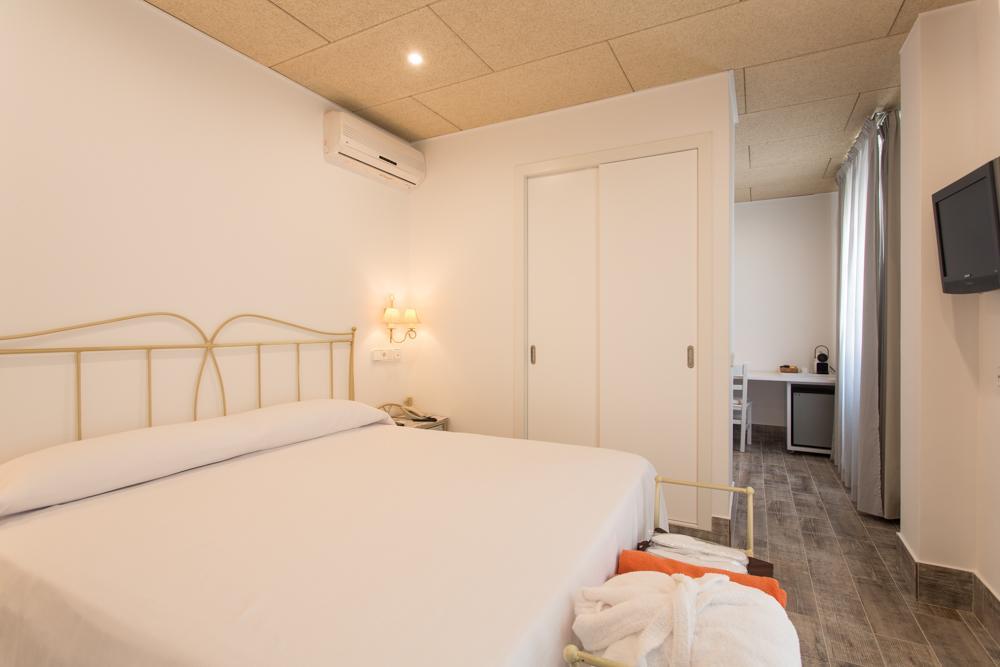& Entre Pinos-adults Only Es Calo (Formentera)