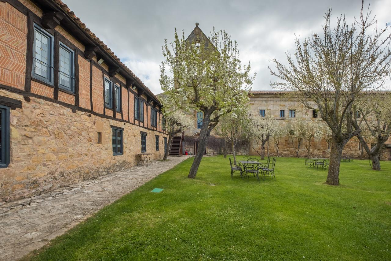 Santa Maria La Real Hotel 3*