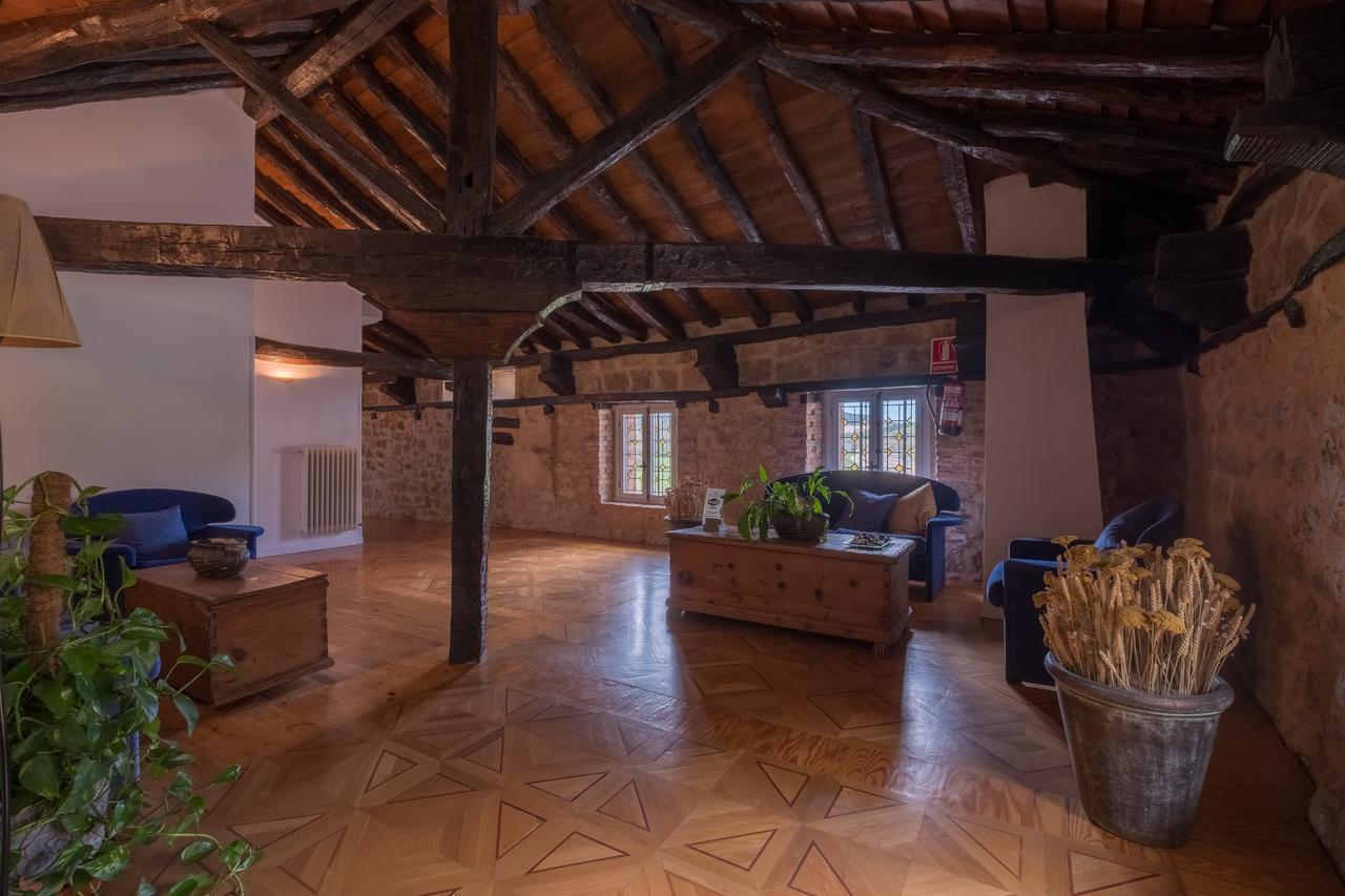 Santa Maria La Real Hotel Aguilar de Campóo