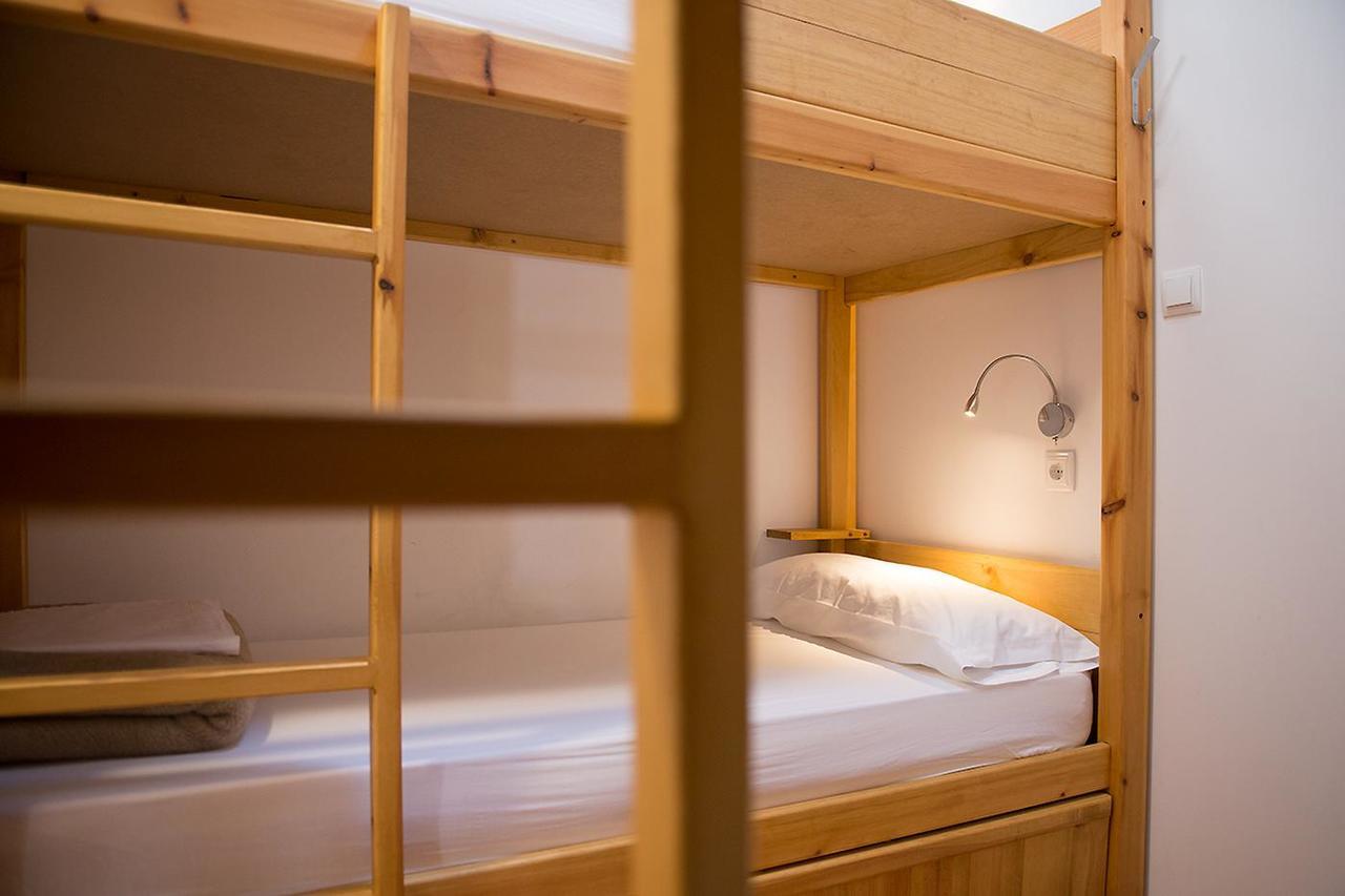 Crux Hostal Adahuesca