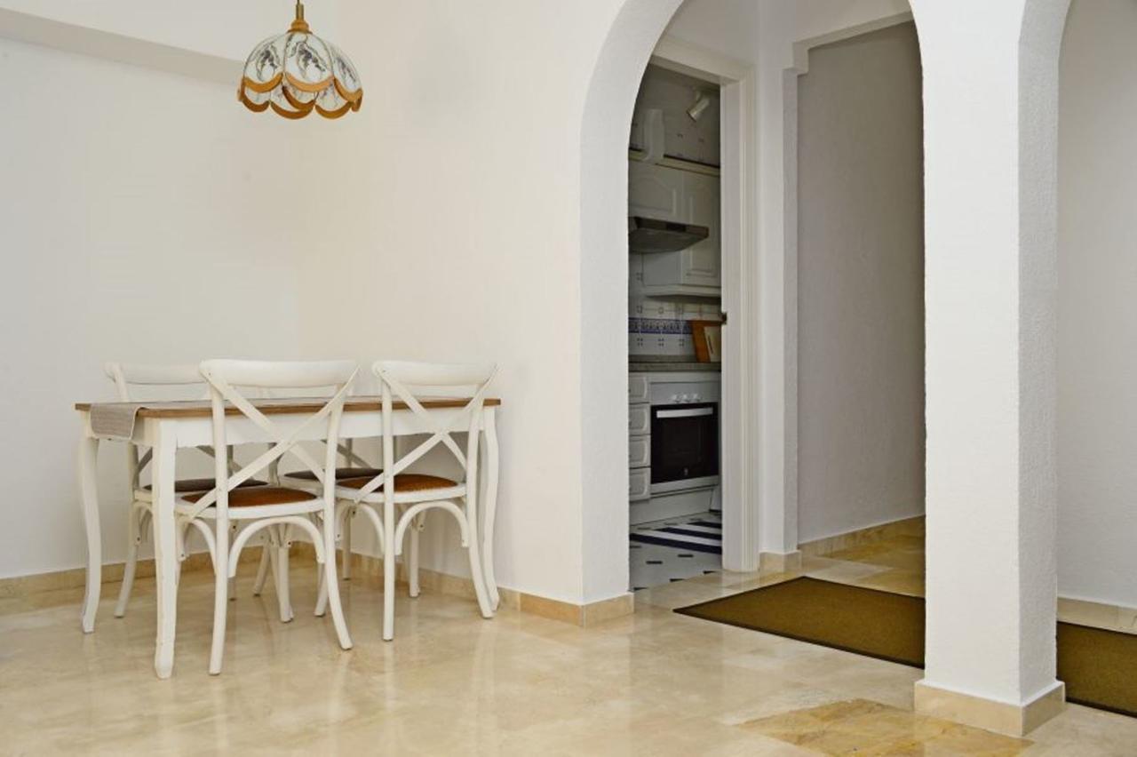Nice In Fuentes De Apartment Nerja