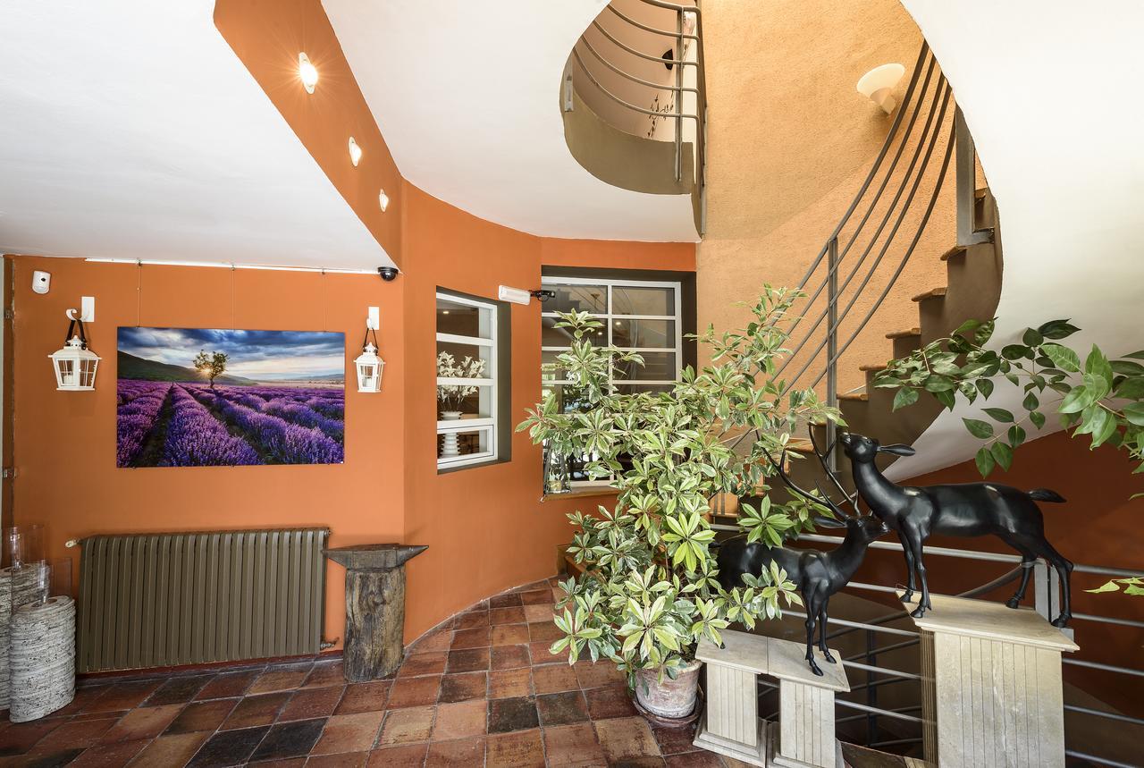 Hotel La De Alameda 3*