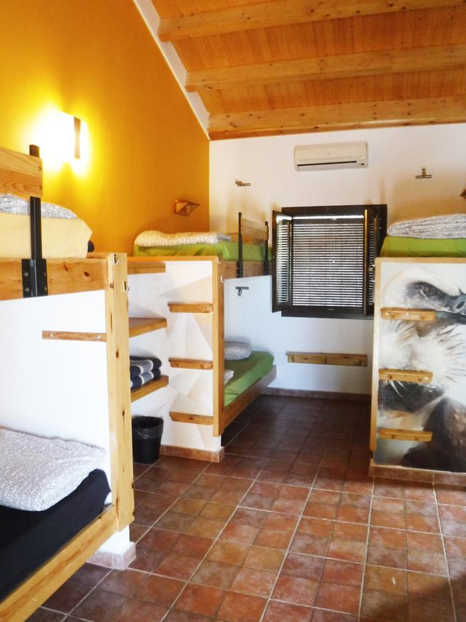 Hostel Tantaka - Meleses Radiquero