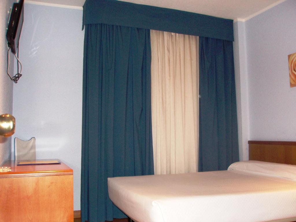 Express Covadonga Hotel 2*