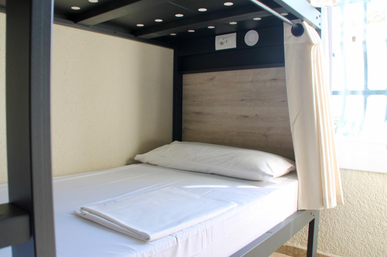 Costa Brava Hostal *