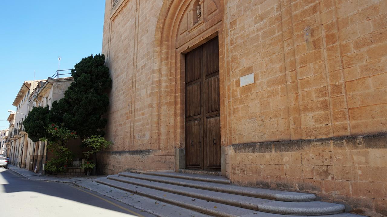 Born 23 - House With Pool In The Centre Of Lluchmayor. Free Wifi Llucmajor (Mallorca)