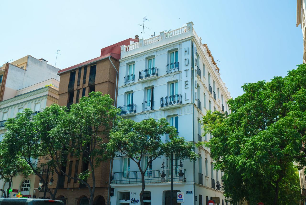 Blanq Carmen Hotel