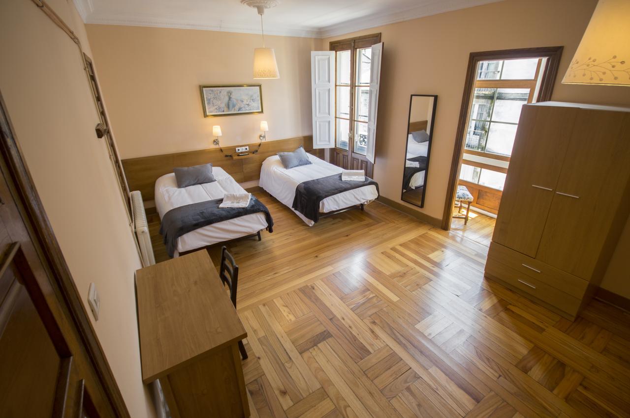 Pensión La De La Casona De Sarria