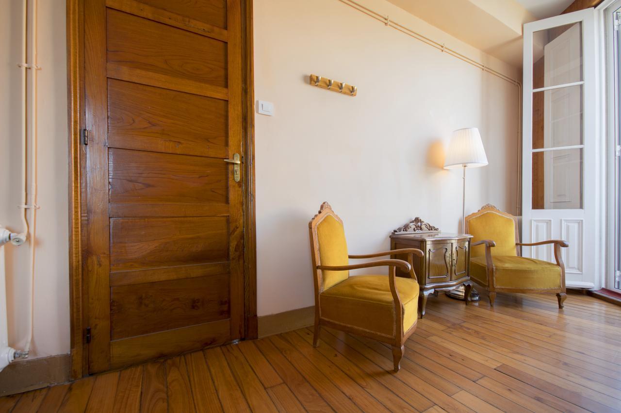 La De La Casona De Pensión