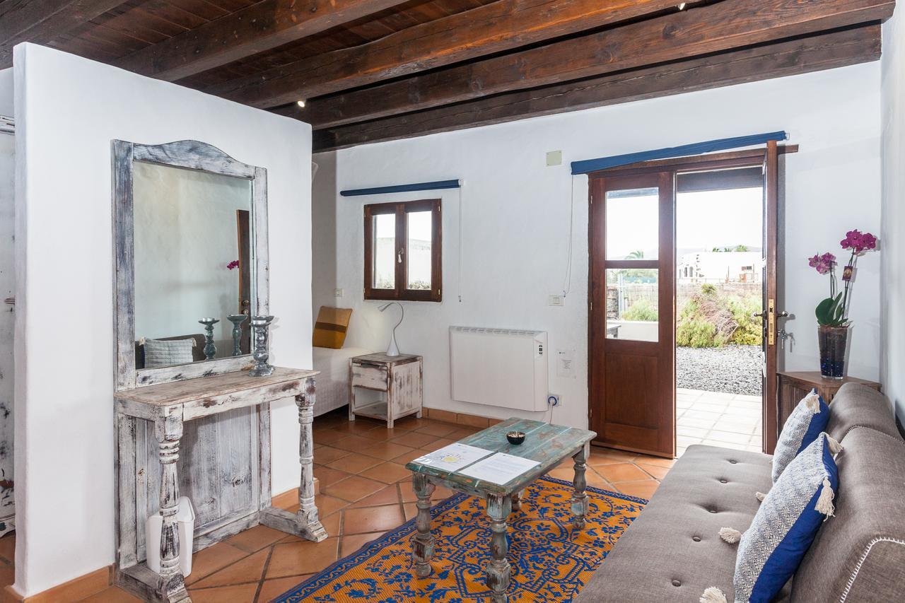 Inn Azulfit Surya Yoga & Pilates Retreat La Oliva