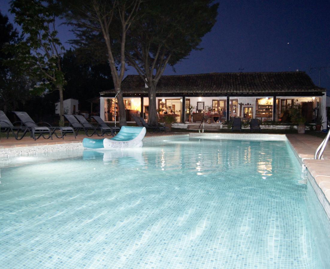 Hotel La Guzmana De *