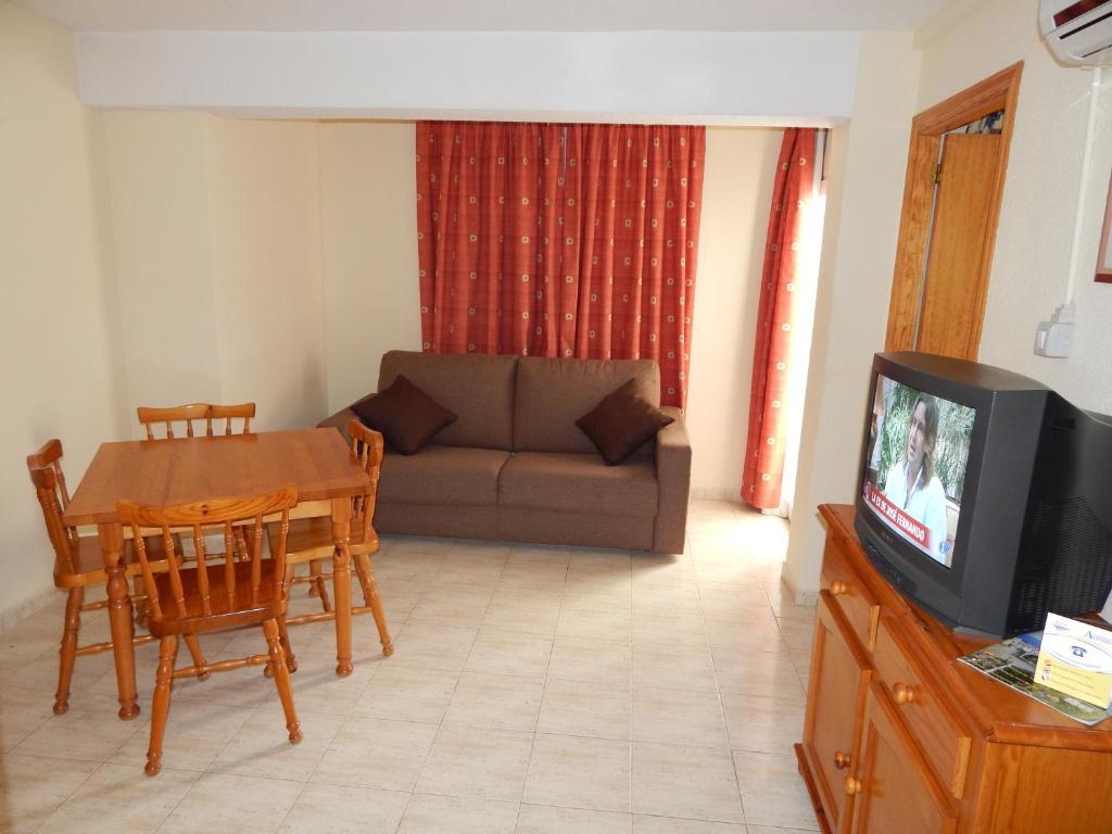 Apartahotel Avenida 2*