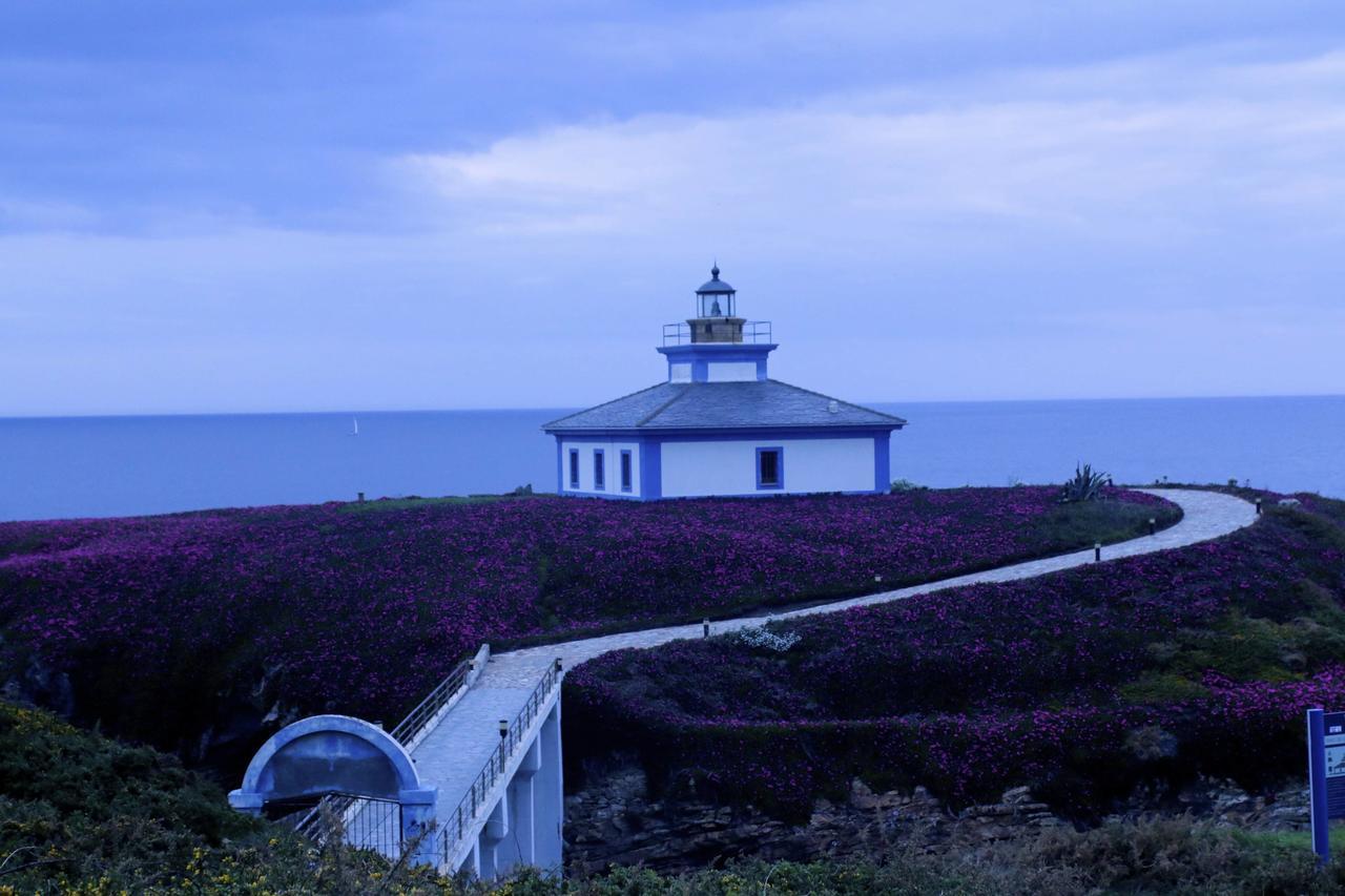 Faro Isla Pancha At *